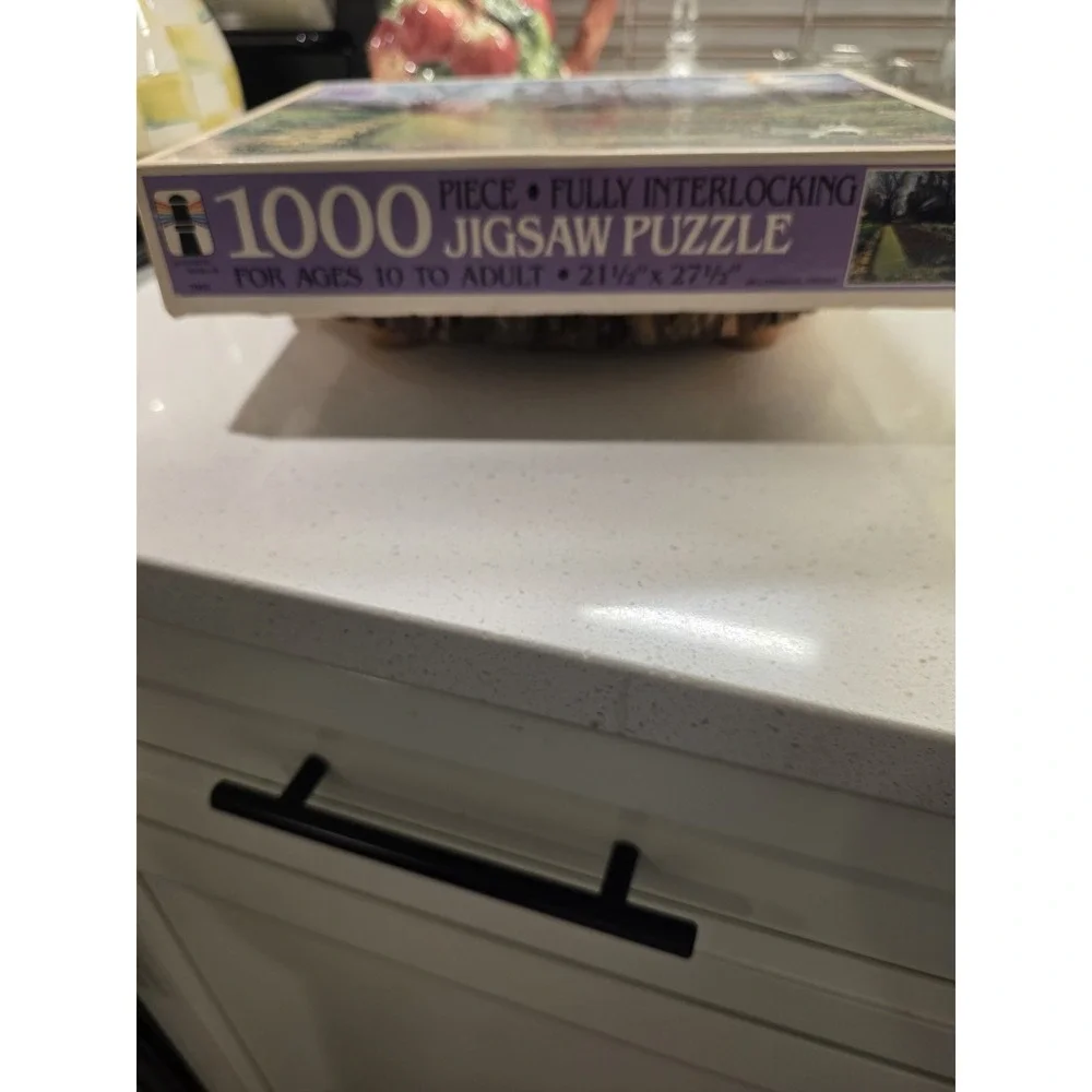 Vintage Williamsburg Virginia 1000 Piece Puzzle by Rainbow Works
